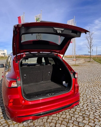 Ford Kuga cena 99900 przebieg: 72000, rok produkcji 2021 z Józefów małe 92
